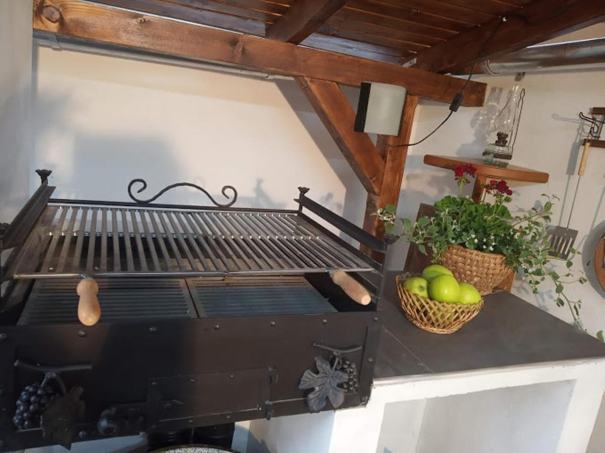 Bazsi Apartman Hajdúszoboszló Exterior foto