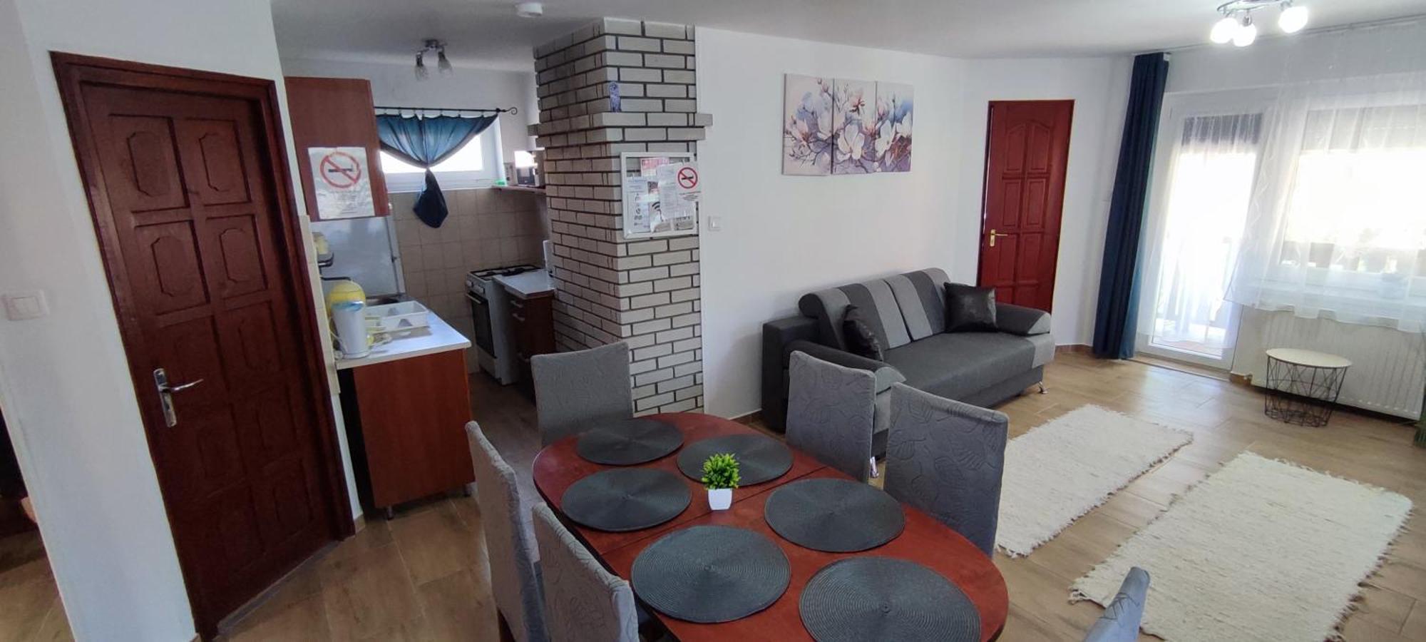 Bazsi Apartman Hajdúszoboszló Exterior foto