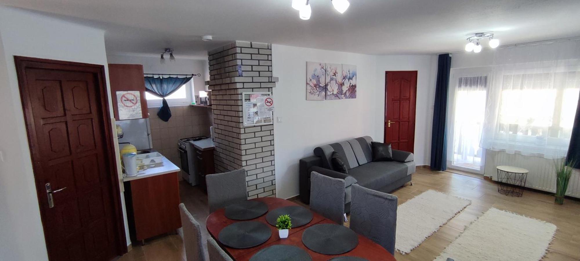 Bazsi Apartman Hajdúszoboszló Exterior foto